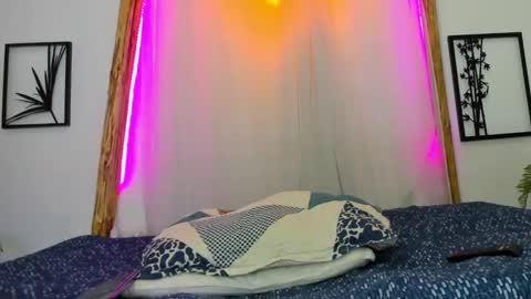 Snapshot of valentino_lee8 chatting on 7, 12, 2024 Valentino online show from 7, 12, 2024