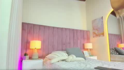 valentino_moretti online show from 10, 2, 2026