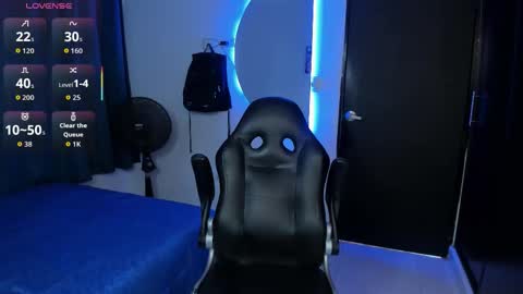 Snapshot of valentino_santos chatting on 16, 11, 2025 valentino santos online show from 16, 11, 2025