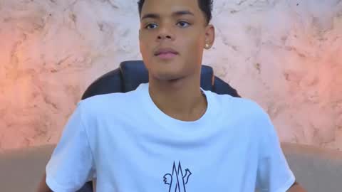 valentino_thompson online show from 8, 10, 2025
