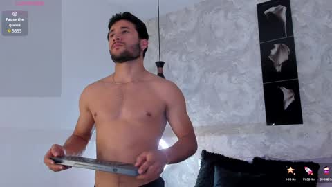 Valentino online show from 13, 1, 2025