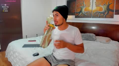 Snapshot of valentinos_ chatting on 26, 9, 2025 Valentinos online show from 26, 9, 2025