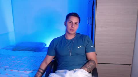 Snapshot of valentinosex_1 chatting on 1, 6, 2026 VALENTINO online show from 1, 6, 2026