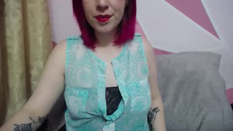 Valeri Cove online show from 4, 3, 2025