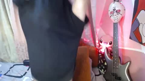 Valeri Cove online show from 7, 10, 2025