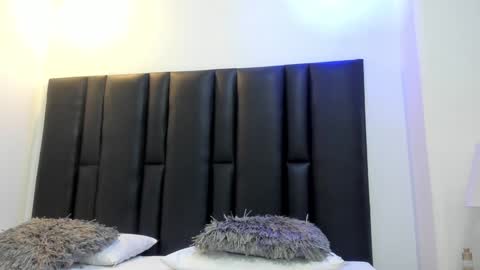 valeri_tafur online show from 3, 1, 2025
