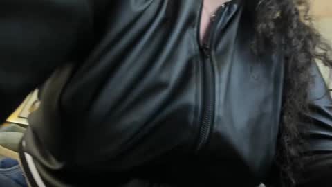 Snapshot of valeriaa_soler chatting on 9, 3, 2025 Valeria online show from 9, 3, 2025