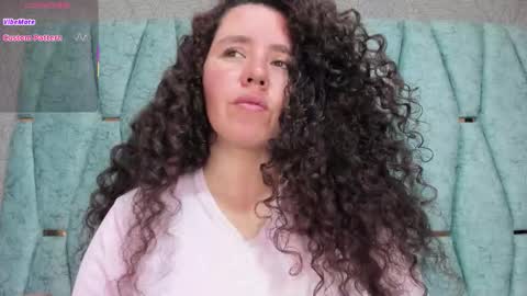 Snapshot of valeriaa_soler chatting on 15, 10, 2025 Valeria online show from 15, 10, 2025