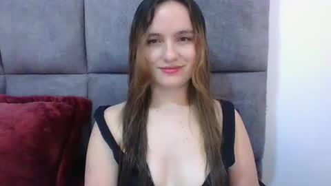 Snapshot of valeriafrannco chatting on 10, 1, 2025 valeriafrannco online show from 10, 1, 2025