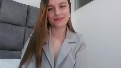 Snapshot of valeriafrannco chatting on 6, 2, 2025 valeriafrannco online show from 6, 2, 2025
