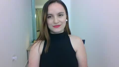Snapshot of valeriafrannco chatting on 4, 3, 2025 valeriafrannco online show from 4, 3, 2025