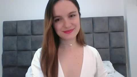 Snapshot of valeriafrannco chatting on 8, 3, 2025 valeriafrannco online show from 8, 3, 2025