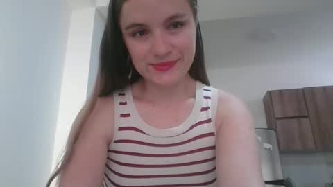 Snapshot of valeriafrannco chatting on 6, 10, 2025 valeriafrannco online show from 6, 10, 2025