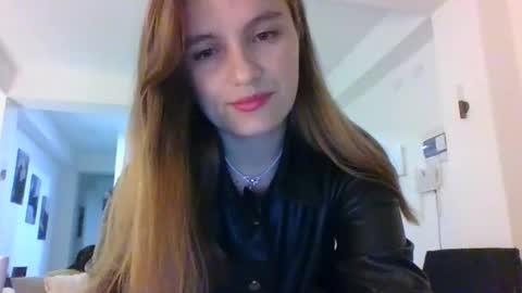Snapshot of valeriafrannco chatting on 17, 11, 2025 valeriafrannco online show from 17, 11, 2025