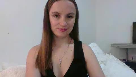 Snapshot of valeriafrannco chatting on 4, 12, 2025 valeriafrannco online show from 4, 12, 2025