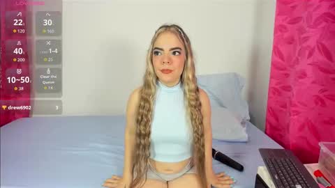 Snapshot of valerialoren chatting on 9, 9, 2025 valerialoren online show from 9, 9, 2025