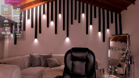 Snapshot of valeriavelvet chatting on 24, 9, 2025 Vale online show from 24, 9, 2025