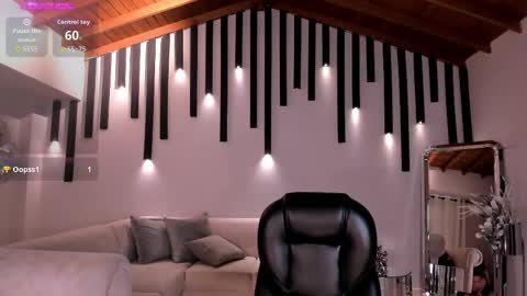 Snapshot of valeriavelvet chatting on 26, 9, 2025 Vale online show from 26, 9, 2025