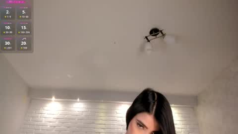 Snapshot of valeriavelvet chatting on 15, 11, 2025 Vale online show from 15, 11, 2025