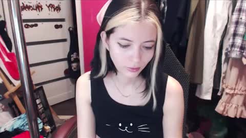 ValeriaXKiss online show from 14, 2, 2025