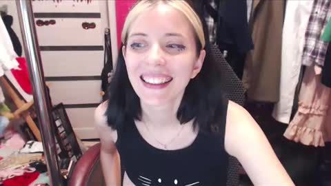 ValeriaXKiss online show from 10, 3, 2025