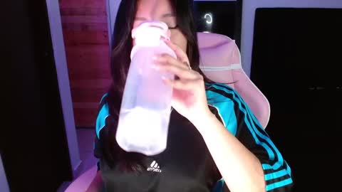 Snapshot of valeribell1 chatting on 18, 2, 2025 Valeri online show from 18, 2, 2025