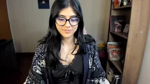 Val  online show from 5, 3, 2025