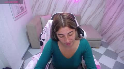 valerie_b online show from 15, 12, 2024