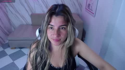 valerie_b online show from 30, 1, 2025