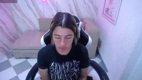 valerie_b online show from 12, 2, 2025