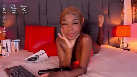 Snapshot of valerie_zans chatting on 6, 3, 2025 valerie_zans online show from 6, 3, 2025