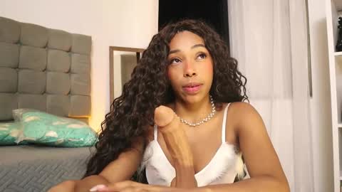 Snapshot of valeriebony chatting on 10, 2, 2025 Valerie Style3 online show from 10, 2, 2025