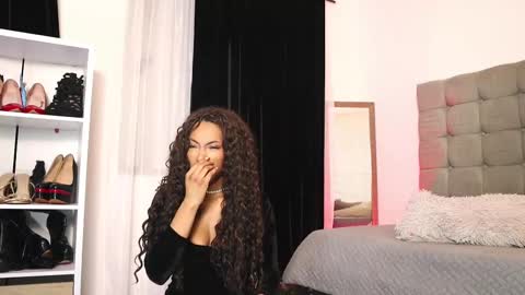 Snapshot of valeriebony chatting on 20, 2, 2025 Valerie Style3 online show from 20, 2, 2025