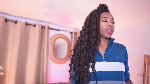 Snapshot of valeriebony chatting on 11, 11, 2025 Valerie Style3 online show from 11, 11, 2025