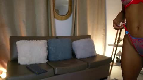 Snapshot of valeriebony chatting on 26, 11, 2025 Valerie Style3 online show from 26, 11, 2025