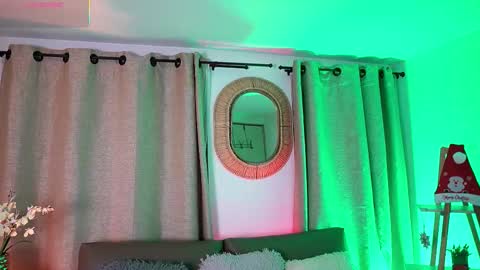 Snapshot of valeriebony chatting on 3, 12, 2025 Valerie Style3 online show from 3, 12, 2025