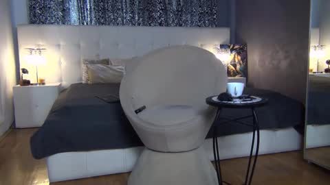 Snapshot of valeriecoy chatting on 27, 10, 2025 Valerie online show from 27, 10, 2025