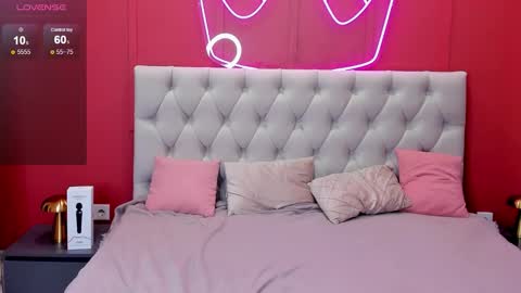 Hot  Valerie online show from 22, 11, 2025