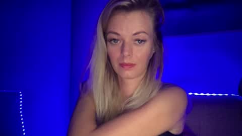 Valerie  online show from 16, 9, 2025