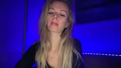 Valerie  online show from 11, 4, 2026