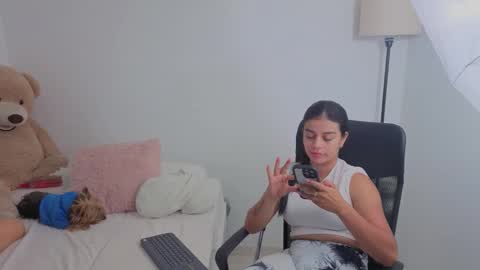 Juli C online show from 17, 10, 2025