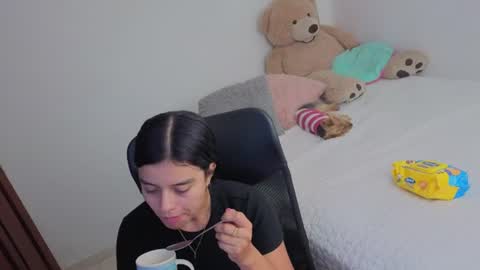 valerihouse_ online show from 24, 6, 2026