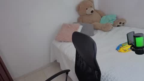 valerihouse_ online show from 26, 6, 2026