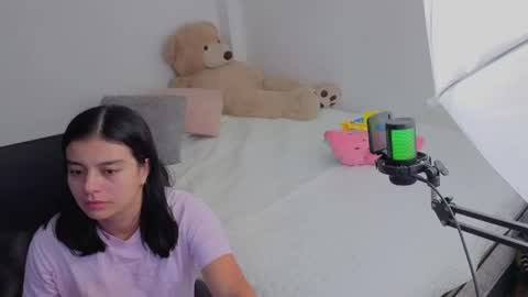 valerihouse_ online show from 16, 7, 2026