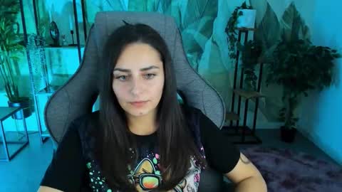 Snapshot of valeriiemills chatting on 13, 10, 2025 Valerie online show from 13, 10, 2025