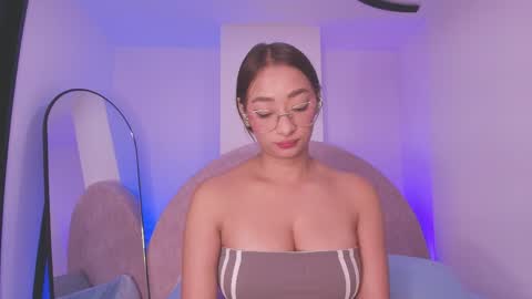 Snapshot of valery_97 chatting on 29, 4, 2026 Valeryn online show from 29, 4, 2026