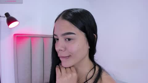 Cris  online show from 8, 11, 2025