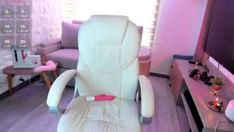 Snapshot of valery__se chatting on 19, 11, 2025 Valery se online show from 19, 11, 2025