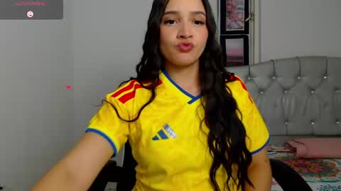 Snapshot of valery_alejo chatting on 18, 6, 2026 valeria online show from 18, 6, 2026