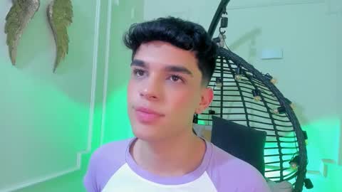 Snapshot of valery_hil chatting on 28, 1, 2025 Thomy online show from 28, 1, 2025